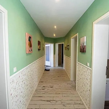 Mit Terrasse Und Garten In 펜션 반들리츠